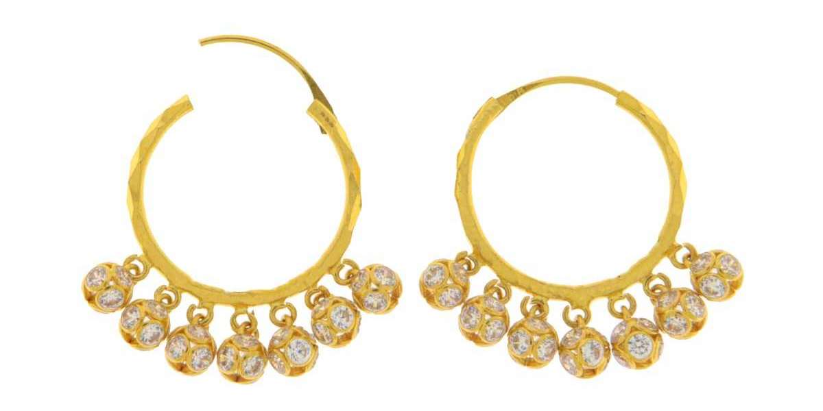 Circles of Confidence: Why Gold Earring Hoops Are the Ultimate Style Statement