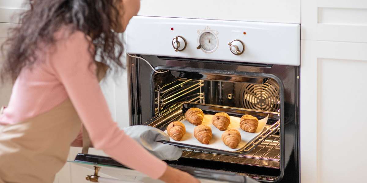 The Next Big Thing In The Built In Oven To Buy Industry